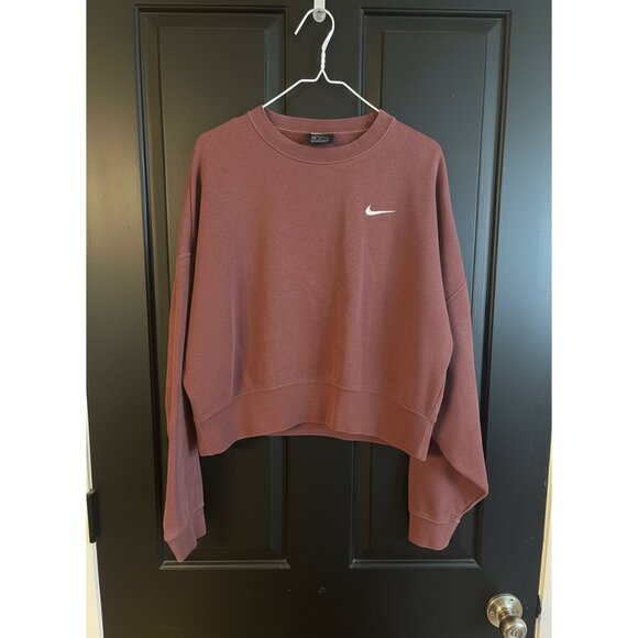 Nike Tops - Nike Cropped Sweatshirt